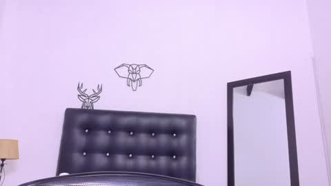 skinny_hottie18 online show from 01/03/25, 04:37