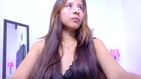 skinny_hottie18 online show from 02/19/25, 02:01