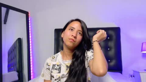 skinny_hottie18 online show from 09/30/25, 02:33