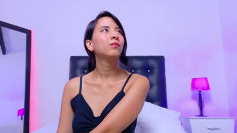 skinny_hottie18 online show from 10/06/25, 01:52