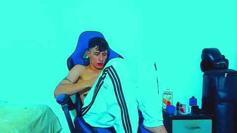 skinny marked online show from 10/30/25, 03:19