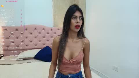 Noa online show from 12/16/25, 11:26