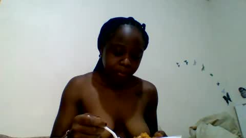 Munah online show from 07/26/26, 10:44