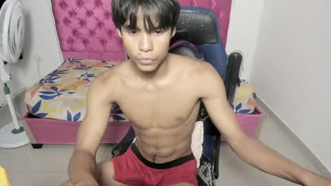 Snapshot of skinny_sam23 chatting on 06/05/26, 06:52 sam online show from 06/05/26, 06:52