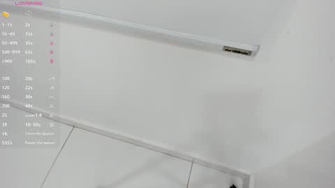 Snapshot of skinny_susana chatting on 12/18/25, 11:38 online show from 12/18/25, 11:38