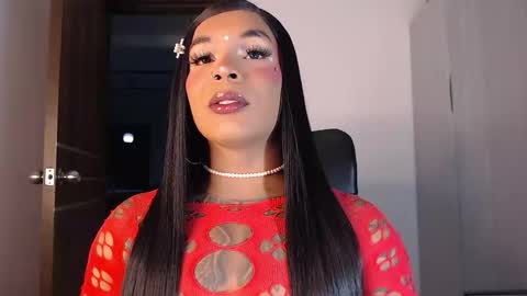 Snapshot of skinnyflak7 chatting on 10/15/25, 05:40 jesica online show from 10/15/25, 05:40