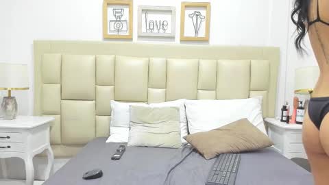 Snapshot of skinnygirl_28 chatting on 10/11/25, 07:34 SkinnyGirl online show from 10/11/25, 07:34