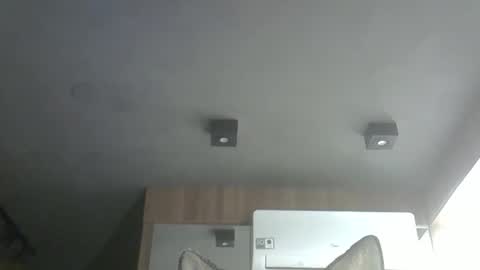 skinnykittencam online show from 10/27/25, 06:50