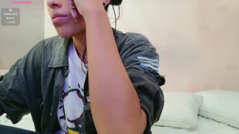 Snapshot of skinnyneighbour_ chatting on 07/01/26, 02:57 Karla online show from 07/01/26, 02:57