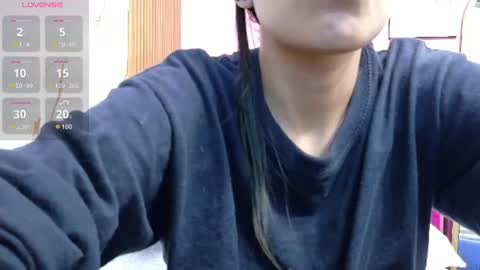 Snapshot of skinnyneighbour_ chatting on 07/07/26, 02:58 Karla online show from 07/07/26, 02:58