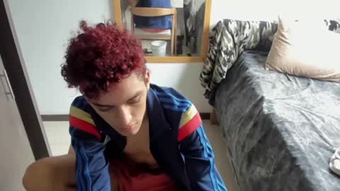 Snapshot of skinnypipe15 chatting on 10/22/25, 03:56 skinnypipe15 online show from 10/22/25, 03:56