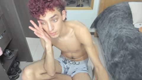 Snapshot of skinnypipe15 chatting on 10/23/25, 11:57 skinnypipe15 online show from 10/23/25, 11:57