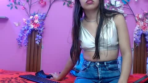 sofia online show from 09/18/25, 01:57