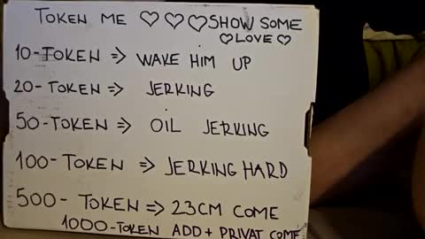 Snapshot of skip23cm chatting on 12/01/24, 10:10 skip23cm online show from 12/01/24, 10:10