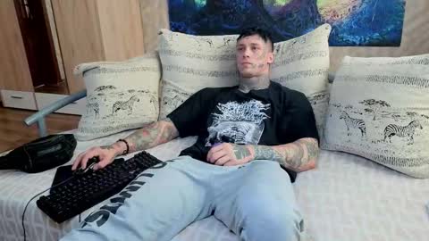 skirlingod online show from 09/10/25, 05:18
