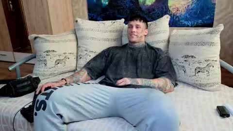 skirlingod online show from 09/17/25, 04:58