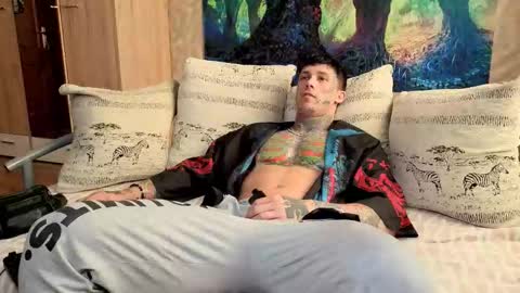 skirlingod online show from 10/01/25, 05:02