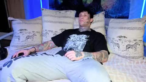 skirlingod online show from 10/20/25, 04:24