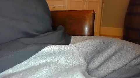 Snapshot of skr235 chatting on 02/21/25, 02:17 skr235 online show from 02/21/25, 02:17