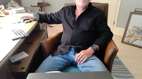 Snapshot of skr235 chatting on 09/24/25, 11:52 skr235 online show from 09/24/25, 11:52