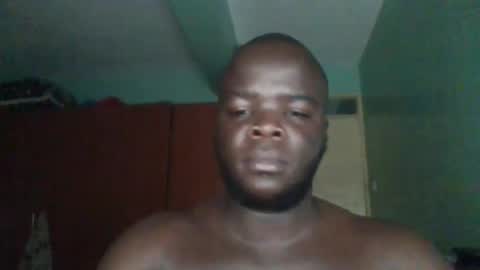 Snapshot of skry21 chatting on 10/03/25, 11:24 Tylor Smart online show from 10/03/25, 11:24