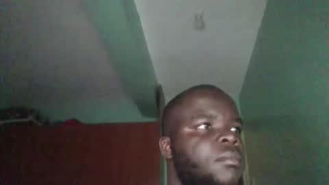 Snapshot of skry21 chatting on 10/12/25, 05:23 Tylor Smart online show from 10/12/25, 05:23