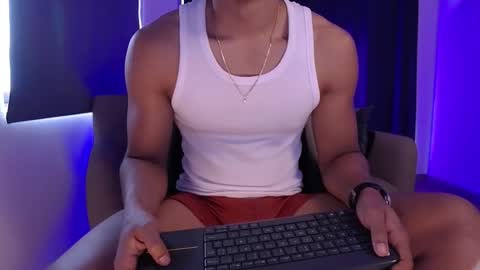 Snapshot of skull_prospect chatting on 11/11/25, 12:05 Liam Vokov online show from 11/11/25, 12:05