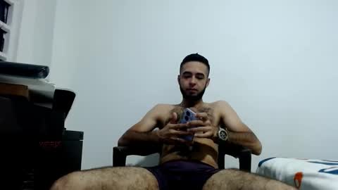 Snapshot of skulldark96 chatting on 11/11/25, 10:26 Noah Mood online show from 11/11/25, 10:26