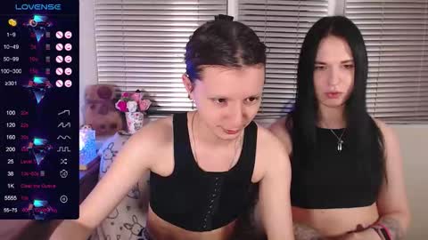 Iska Im genderfluid theyheshenot use ht have reasons and Mia my t-gf sheher online show from 03/02/26, 03:41