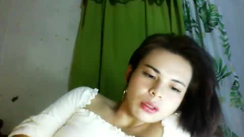 Snapshot of sky_andrea chatting on 10/27/25, 04:55 Mj online show from 10/27/25, 04:55