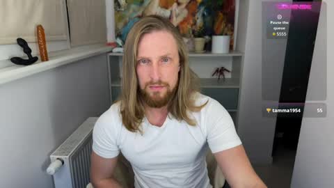 Snapshot of sky_guy25 chatting on 05/16/26, 07:56 sky_guy25 online show from 05/16/26, 07:56