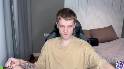 sky_hunter online show from 10/19/25, 05:46