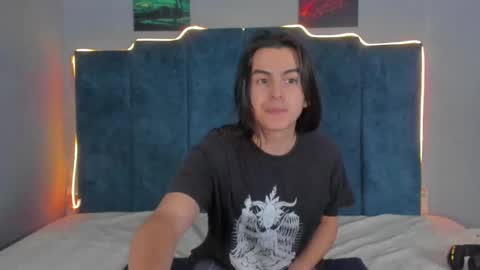 Santiago online show from 10/17/25, 08:33