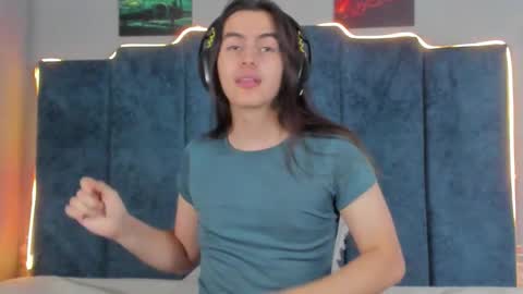 Santiago online show from 10/24/25, 08:49