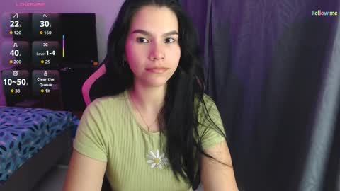 Snapshot of sky_lover_ chatting on 01/12/26, 10:09 Sky online show from 01/12/26, 10:09