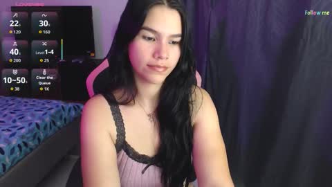 Snapshot of sky_lover_ chatting on 02/26/26, 08:46 Sky online show from 02/26/26, 08:46