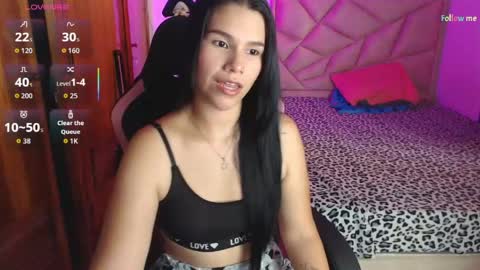 Snapshot of sky_lover_ chatting on 05/30/26, 06:49 Sky online show from 05/30/26, 06:49