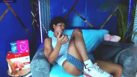 Snapshot of sky_walkerss chatting on 05/16/26, 05:34 sky_walkerss online show from 05/16/26, 05:34