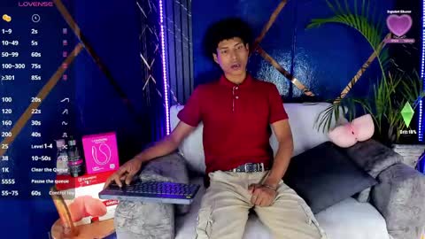 Snapshot of sky_walkerss chatting on 05/17/26, 05:20 sky_walkerss online show from 05/17/26, 05:20