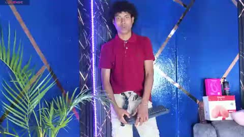 Snapshot of sky_walkerss chatting on 06/13/26, 03:54 sky_walkerss online show from 06/13/26, 03:54