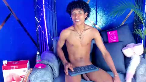 sky_walkerss online show from 06/17/26, 06:20