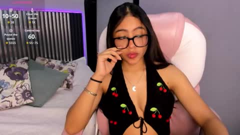 Snapshot of sky_winter chatting on 09/19/25, 02:18 S O F I online show from 09/19/25, 02:18