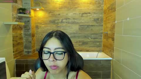 Snapshot of sky_winter chatting on 10/06/25, 02:03 S O F I online show from 10/06/25, 02:03