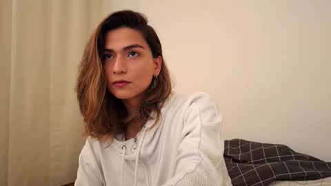 Snapshot of skyamber8v2 chatting on 12/01/25, 09:14 Vi online show from 12/01/25, 09:14