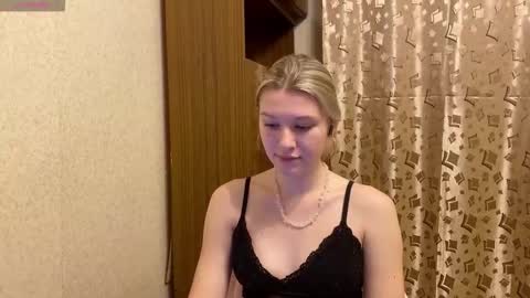Snapshot of skyedavis chatting on 01/09/26, 08:10 skyedavis online show from 01/09/26, 08:10