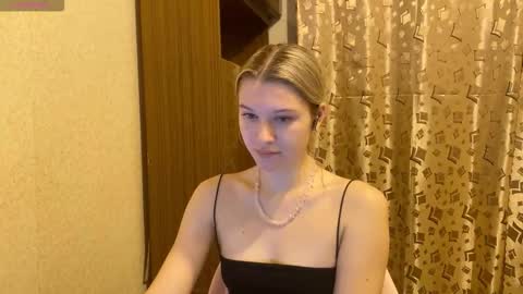 Snapshot of skyedavis chatting on 01/15/26, 07:17 skyedavis online show from 01/15/26, 07:17