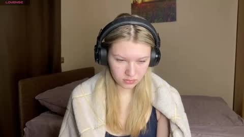 Snapshot of skyedavis chatting on 02/04/26, 06:47 skyedavis online show from 02/04/26, 06:47