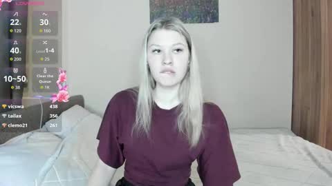 Snapshot of skyedavis chatting on 02/18/26, 07:21 skyedavis online show from 02/18/26, 07:21