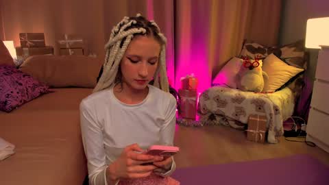 Snapshot of skyewavy chatting on 01/03/25, 05:20 online show from 01/03/25, 05:20