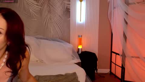 Snapshot of skyeyes__ chatting on 10/04/25, 05:22 Ann online show from 10/04/25, 05:22